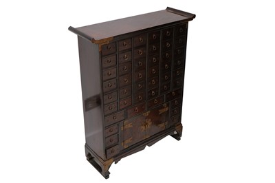 Lot 326 - A 20th Century Korean apothecary chest