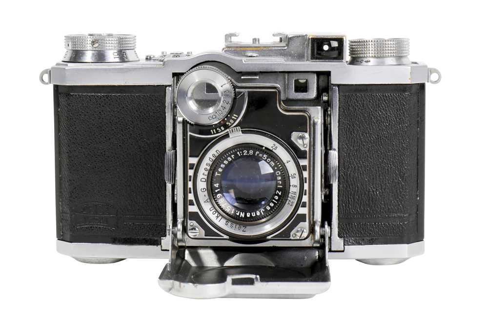 Lot 69 - A Zeiss Ikon Super Nettel II (537/24) Folding Camera