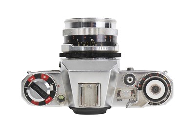 Lot 68 - A Zeiss Ikon Icarex 35S SLR Camera