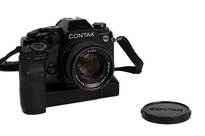 Lot 569 - A Contax 159MM SLR Camera