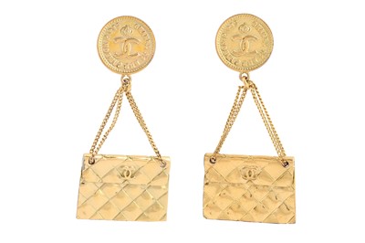 Lot 392 - Chanel Clip On Quilted HandBag Earrings