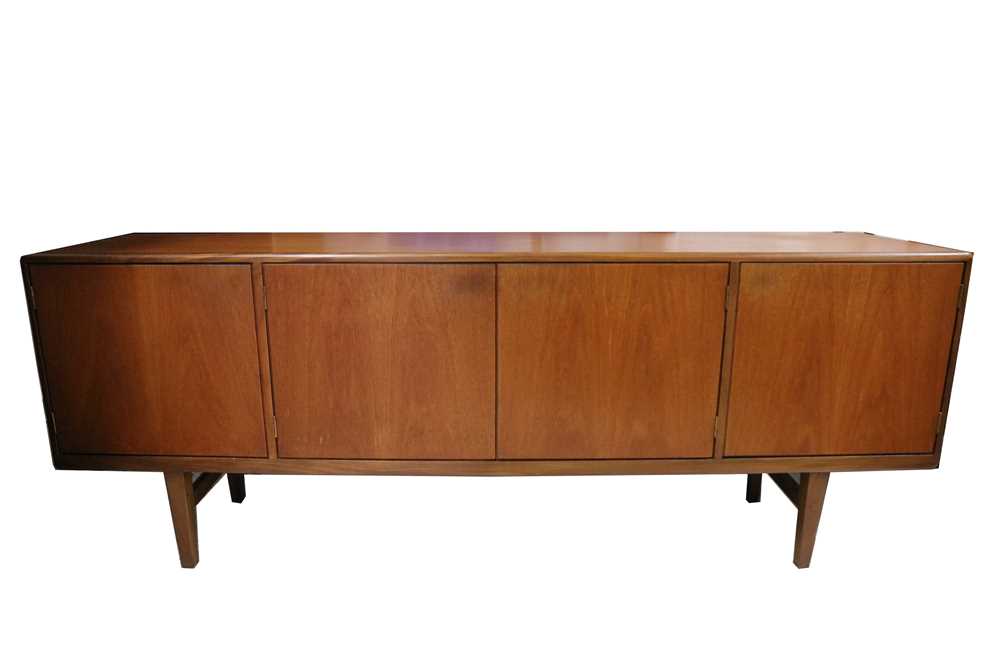 Lot 125 - ROBERT HERITAGE for ARCHIE SHINE, BRITAIN