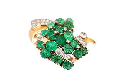 Lot 175 - An emerald and diamond brooch, circa 1945