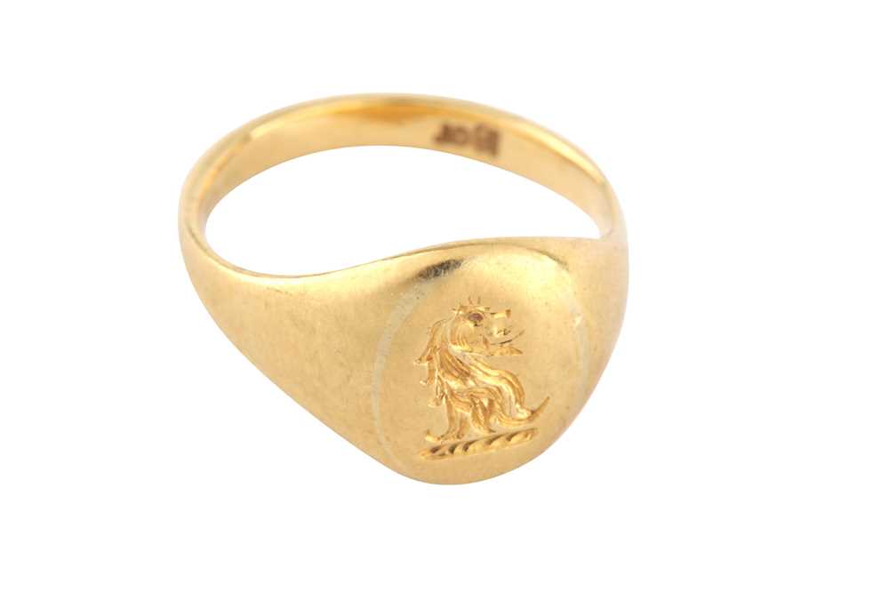 Lot 118 - A signet ring