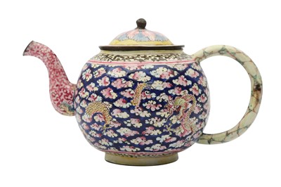 Lot 635 - A CHINESE FAMILLE ROSE CANTON ENAMEL 'DRAGON' TEAPOT AND COVER.