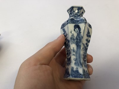 Lot 455 - A PAIR OF MINIATURE CHINESE BLUE AND WHITE VASES.