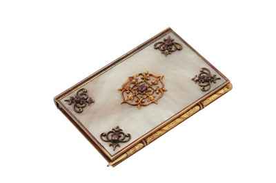 Lot 95 - A early-19th century German unmarked gold mounted mother of pearl notebook / aide memoire, possibly Berlin circa 1820