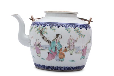 Lot 238 - A CHINESE FAMILLE ROSE TEAPOT AND COVER.