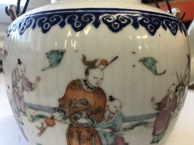 Lot 94 - A CHINESE FAMILLE ROSE TEAPOT AND COVER.