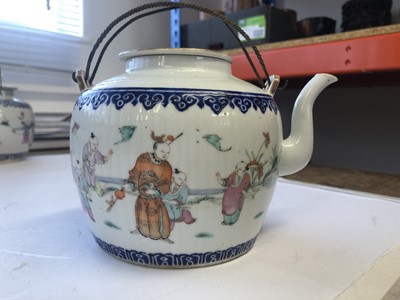 Lot 238 - A CHINESE FAMILLE ROSE TEAPOT AND COVER.