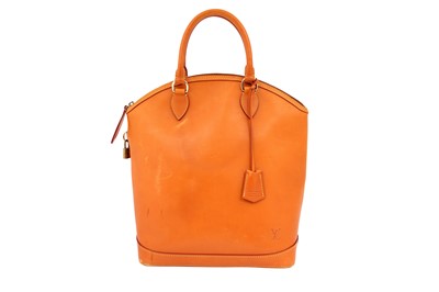 Lot 250 - Louis Vuitton Vachetta Vertical Nomade Lockit Bag