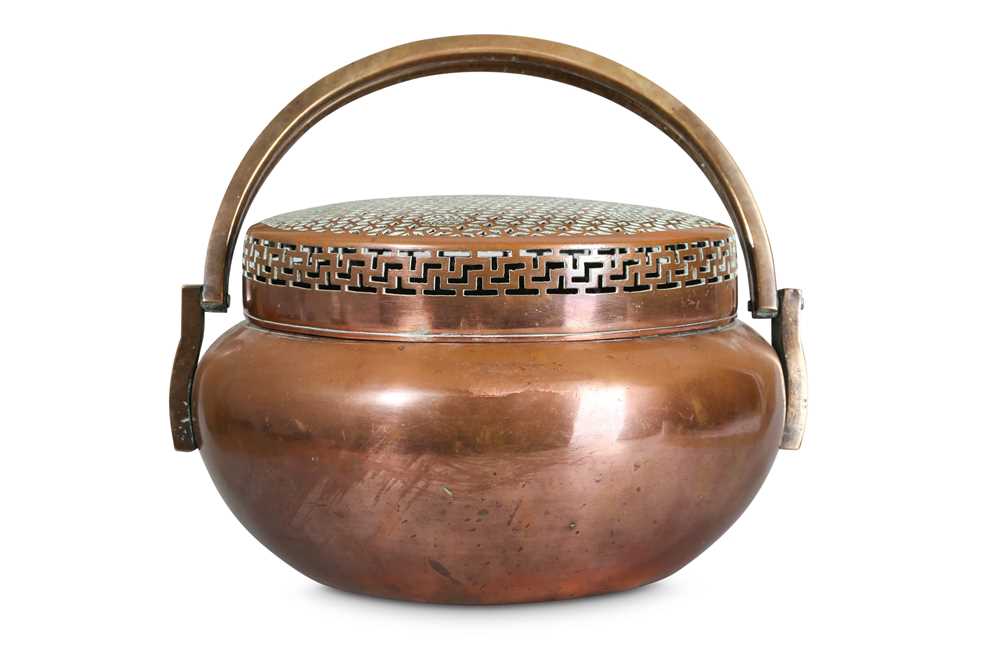 Lot 511 - A LARGE CHINESE COPPER ALLOY HANDWARMER AND COVER.
