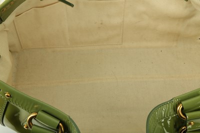 Lot 251 - Sergio Rossi Green Patent Shoulder Bag