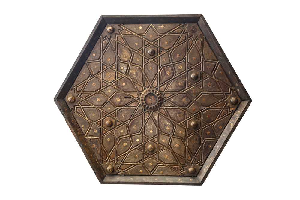 Lot 226 - A LARGE PAINTED, GILT AND LACQUERED HARDWOOD HEXAGONAL CEILING CENTREPIECE