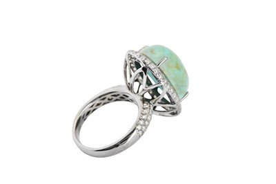 Lot 72 - A turquoise and diamond ring