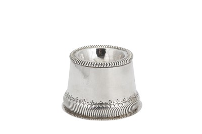 Lot 383 - A George V sterling silver ‘Arts and Crafts’ trencher salts, Birmingham 1910, marked for Millicent Sutherland, of the Duchess of Sutherland Cripples Guild