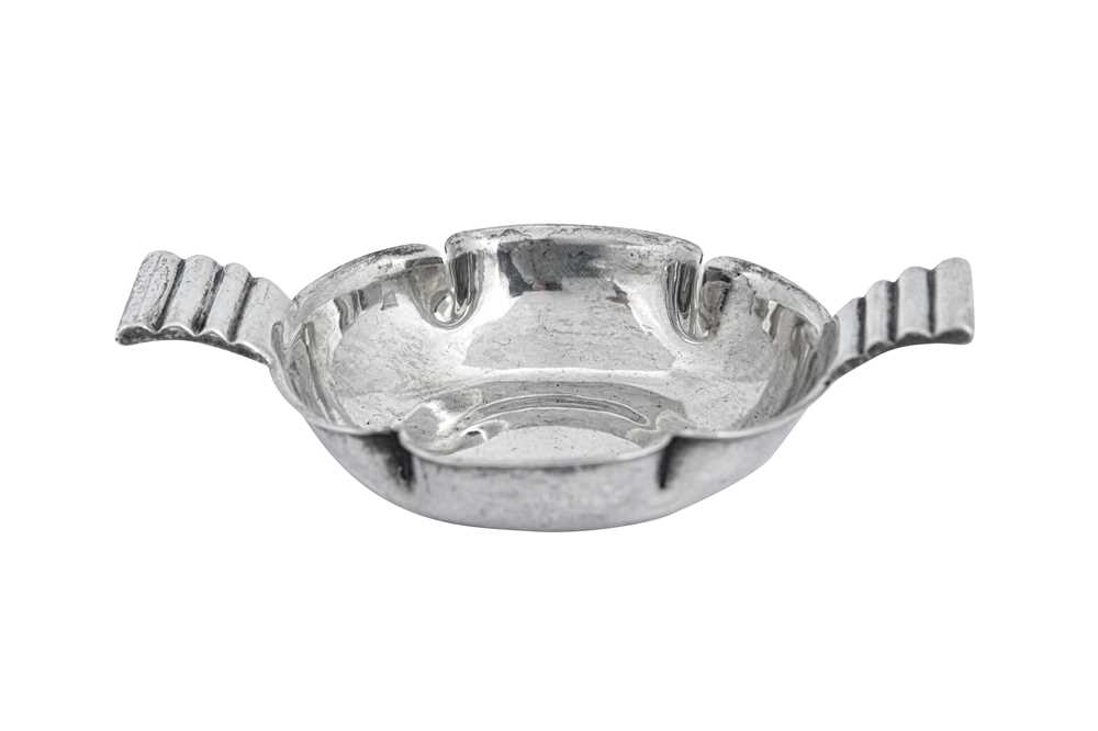 Lot 269 - A George VI sterling silver ‘Arts and Crafts’ small dish, London 1937 by Robert Edgar Stone