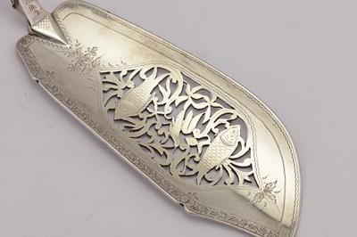 Lot 75 - A William IV sterling silver fish slice, London 1836 by William Eaton
