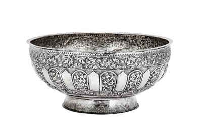 Lot 215 - A mid-20th century Malaysian (British Malaya) white metal bowl (batil), probably Kuala Lumpur circa 1940