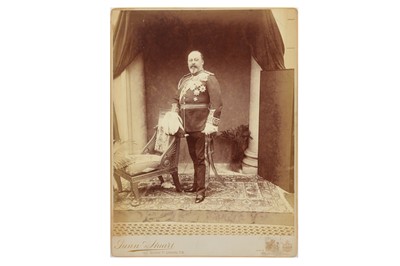 Lot 224 - Gunn & Stuart Cabinet Portraits of Queen Alexandra and Edward VII