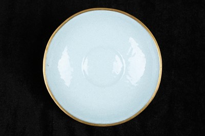 Lot 81 - A CHINESE CANTON ENAMEL BOWL AND COVER. Qing...
