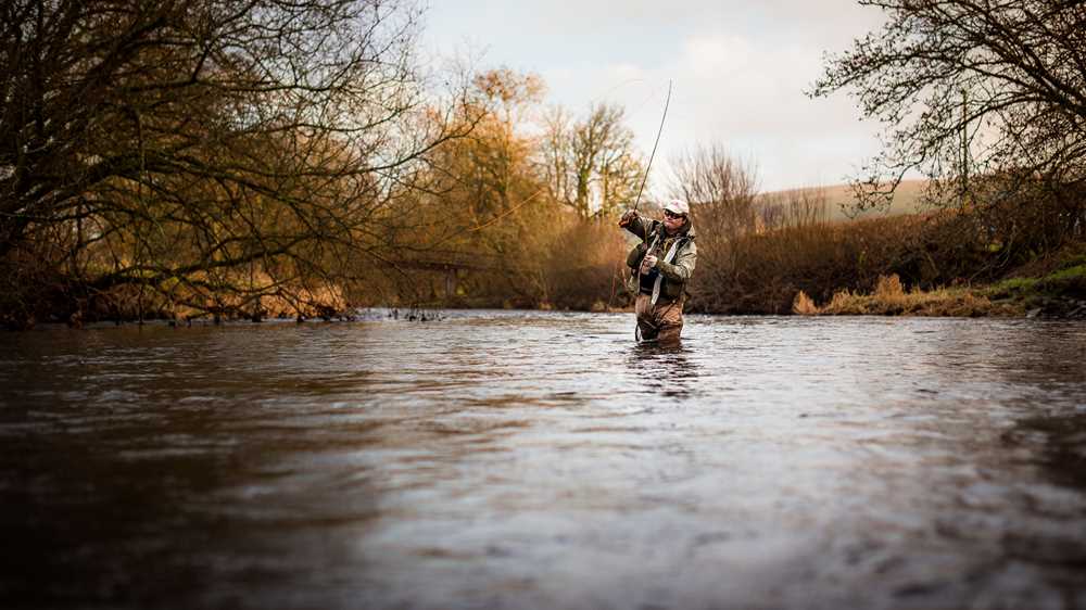 Lot 33 - Fly Fishing on the River Kennet