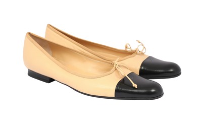 Lot 241 - Chanel Two Tone Pointed Flats - Size 37.5