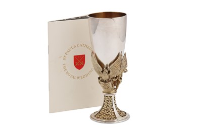 Lot 394 - An Elizabeth II parcel -gilt sterling silver commemorative goblet, London 1981 by Hector Miller for Aurum