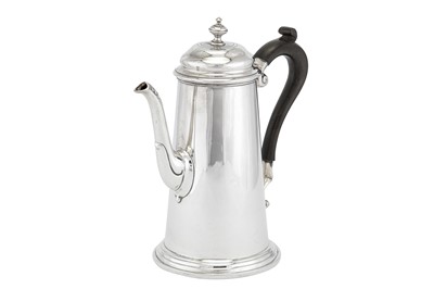 Lot 340 - A George V sterling silver hot water pot, Sheffield 1922 by Roberts & Belk