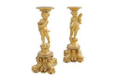 Lot 527 - A PAIR OF GILTWOOD TORCHERE STANDS, PROBABLY FRENCH, LATE 19TH / EARLY 20TH CENTURY
