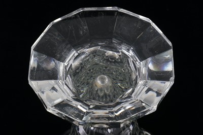 Lot 264 - A 20th century William Yeoward Crystal Vase from the Victoria Collection