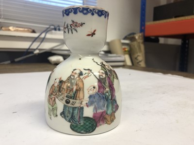 Lot 727 - A CHINESE FAMILLE ROSE WATER POT AND A WINE WARMER.
