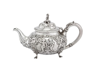 Lot 361 - A Victorian sterling silver bachelors teapot, London 1853 by Robert Hennell III