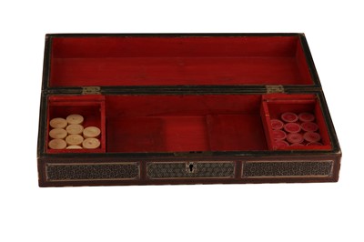 Lot 262 - λ A PORTABLE MICRO-MOSAIC KHATAMKARI BACKGAMMON BOARD