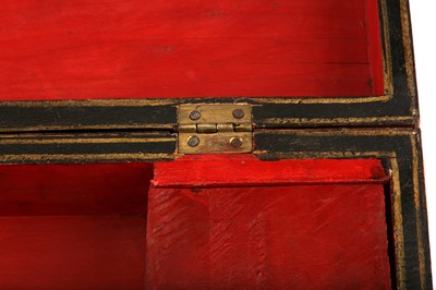 Lot 262 - λ A PORTABLE MICRO-MOSAIC KHATAMKARI BACKGAMMON BOARD