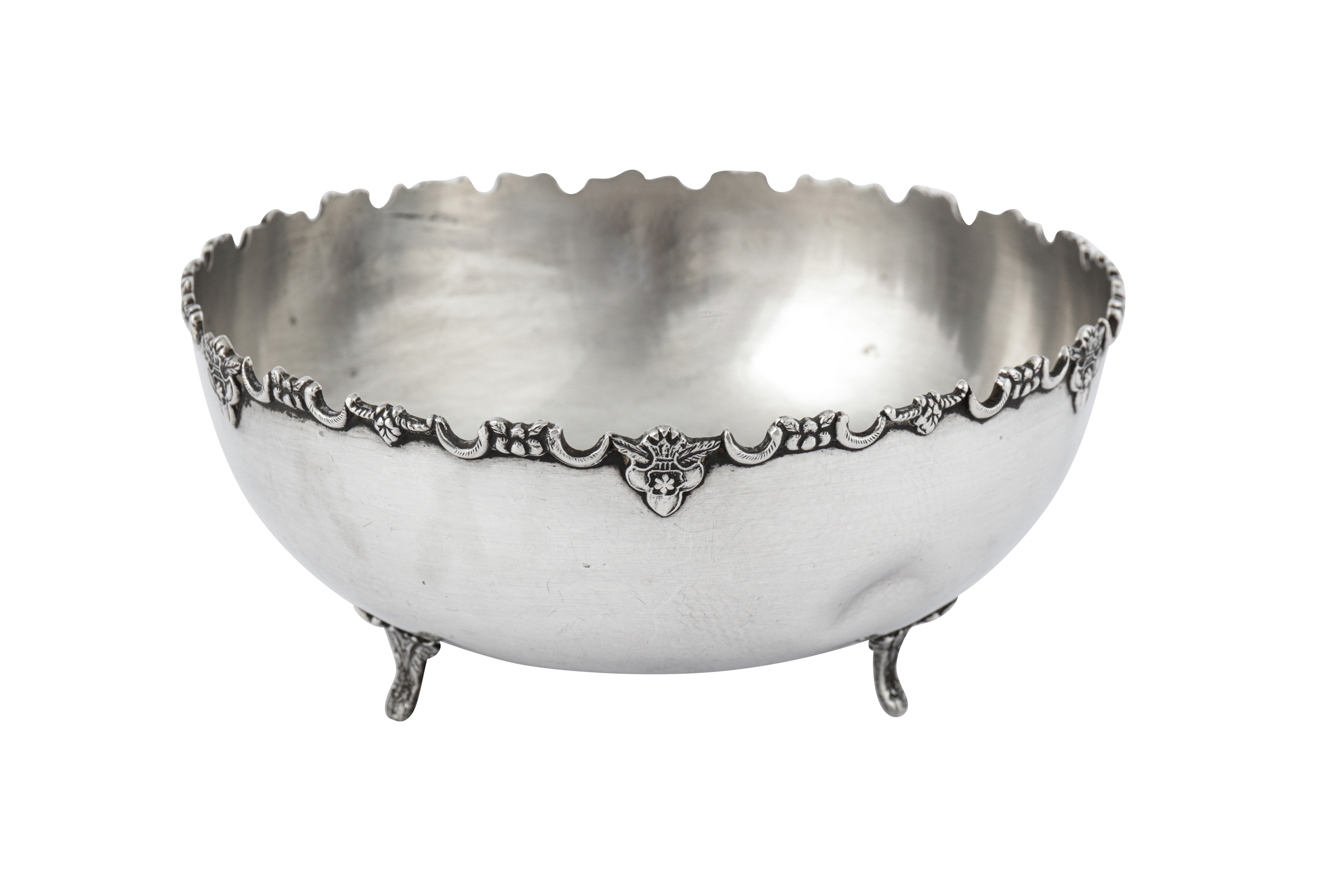 Lot 195 - A late 20th century Indian silver bowl,