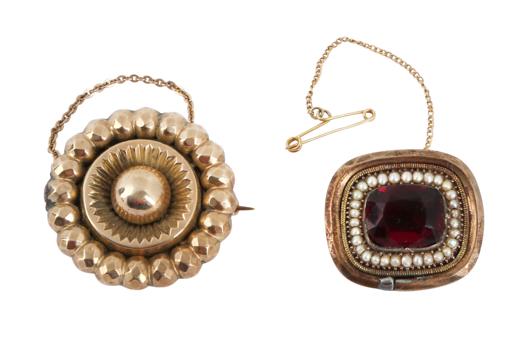 Lot 170 Two brooches