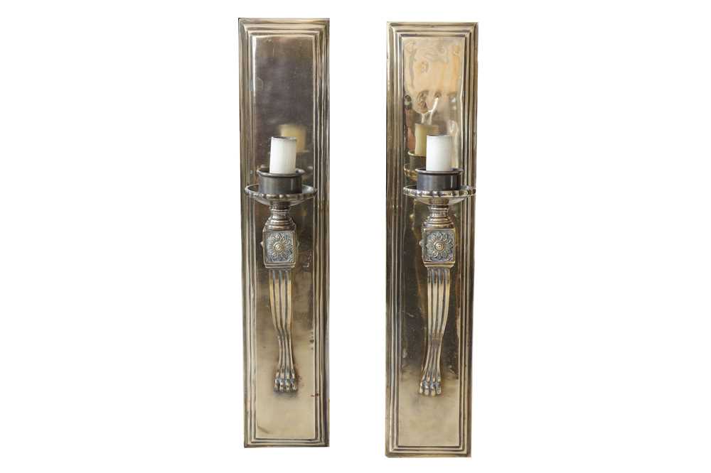 Lot 541 - A pair of brass wall sconces