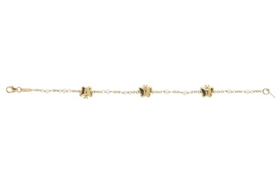Lot 173 - A cultured pearl butterfly bracelet
