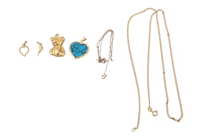Lot 175 - A charm necklace and a gold chain