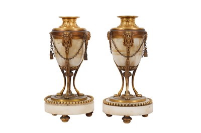 Lot 78 - A PAIR OF LATE 19TH CENTURY FRENCH WHITE MARBLE AND GILT BRONZE CASOLETTES