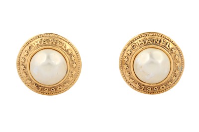 Lot 406 - Chanel Clip On Pearl Earrings