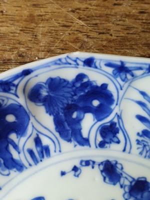 Lot 693 - FIVE CHINESE BLUE AND WHITE PIECES.