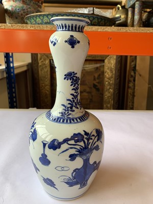 Lot 425 - A CHINESE BLUE AND WHITE GARLIC MOUTH 'ANTIQUES' VASE.