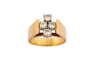 Lot 135 - A diamond ring