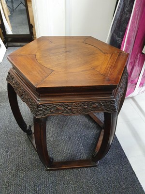 Lot 175 - A CHINESE HEXAGONAL WOOD STAND.