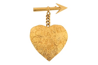 Lot 423 - Chanel Heart and Arrow Brooch