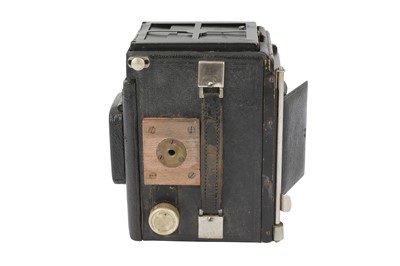 Lot 18 - A Thornton Pickard Rubyette No. 1 SLR Camera