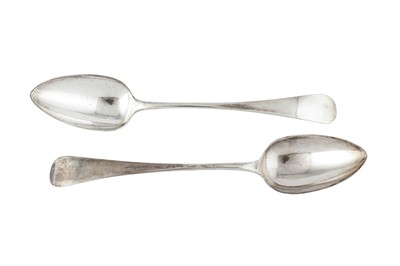 Lot 85 - A pair of George III sterling silver serving or small basting spoons, London 1811/13 by Peter and William Bateman