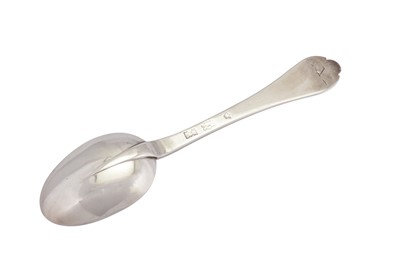 Lot 411 - A late 17th century / early 18th century Channel Islands silver spoon, Jersey circa 1700 by Robert Barbedor